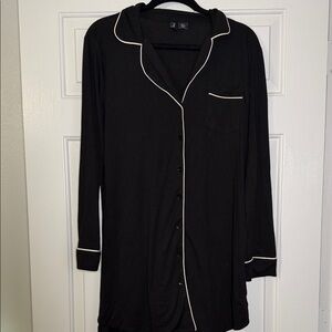 Black Women's Sleep Shirt with White Trim size medium brand new